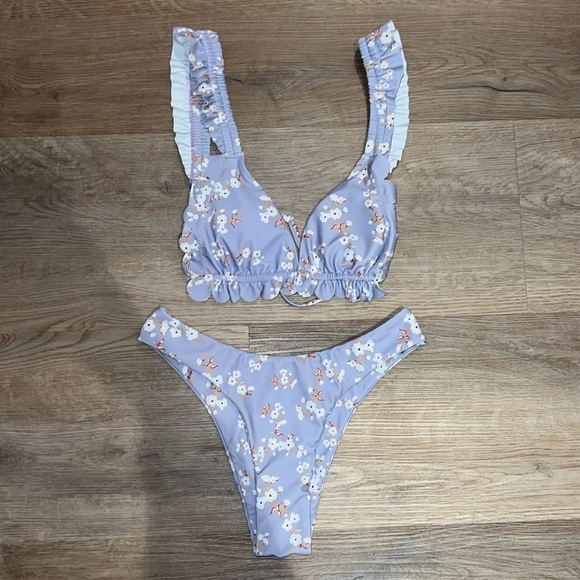 Zaful Triangle Frill Cheeky Bikini Set - Purple w/ White Flowers, Small - Picture 1 of 4
